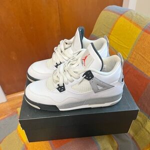 Jordan 4’s Retro White Cement